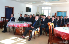 兴凯湖电业局：组织全局干部职工集中收听收看党的十九大盛况