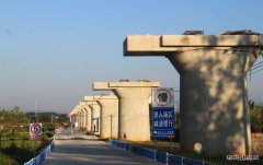 中铁二十一局：兴泉铁路兴国段最长桥梁平江特大桥成功浇筑