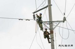 婺源：战高温斗酷暑  为高速建设护电