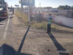 富蕴执法大队：及时制止公路用地涉路施工违法行为