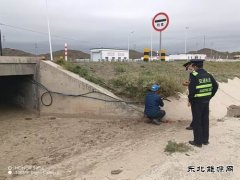 吉木乃执法大队：强化路域环境整治 巩固治理成果