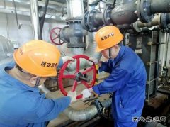 佳热电厂：“暖流”到家 提前10天开栓供热